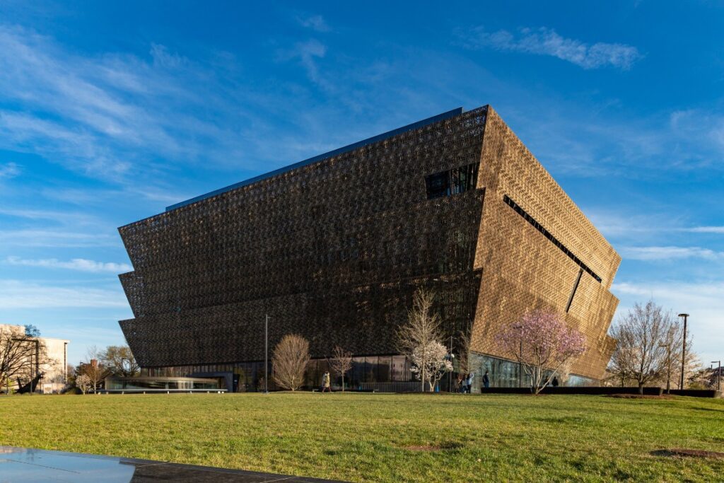 Traveling to Washington DC alone as a woman